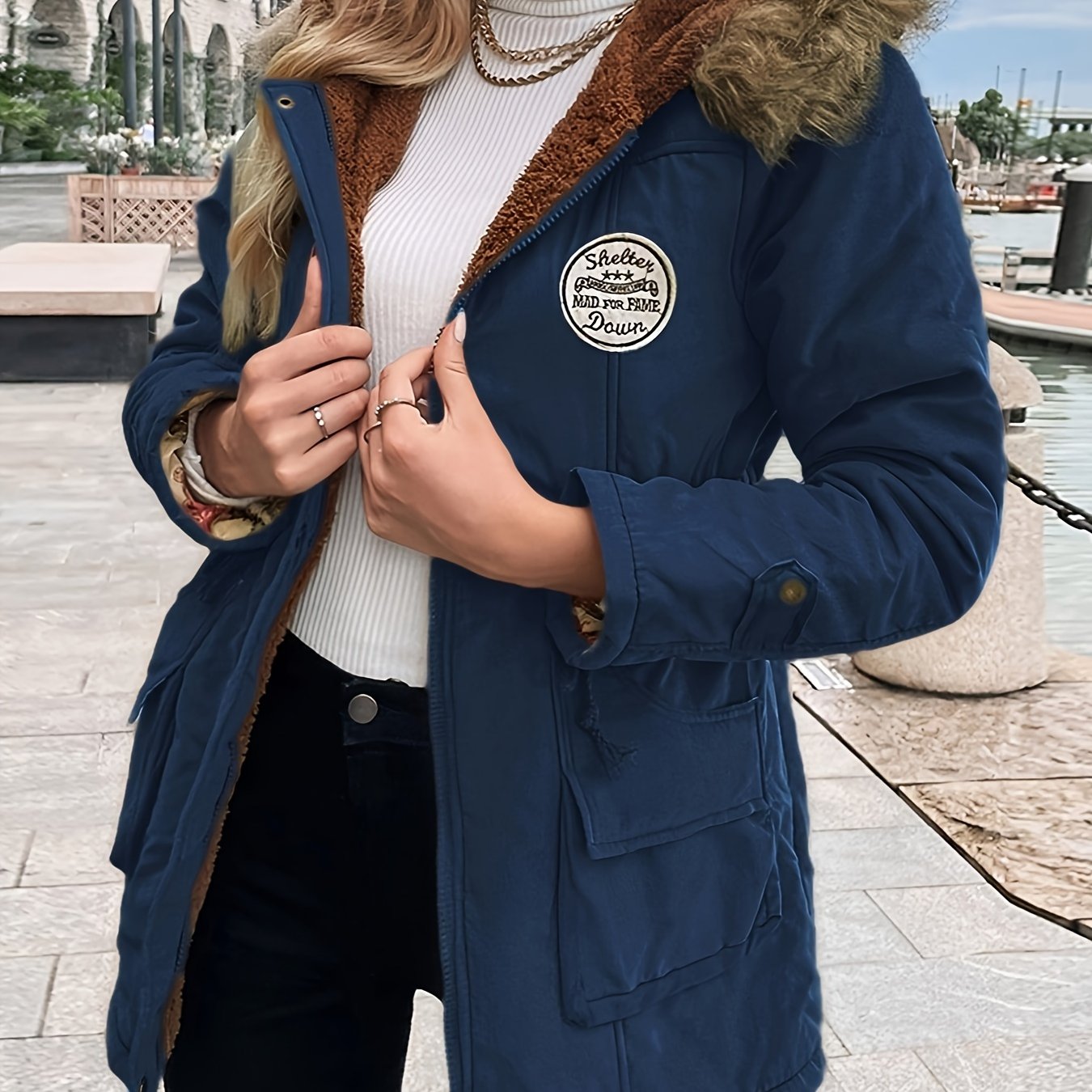 Vania™ | Veste Hiver à Capuche Fourrure