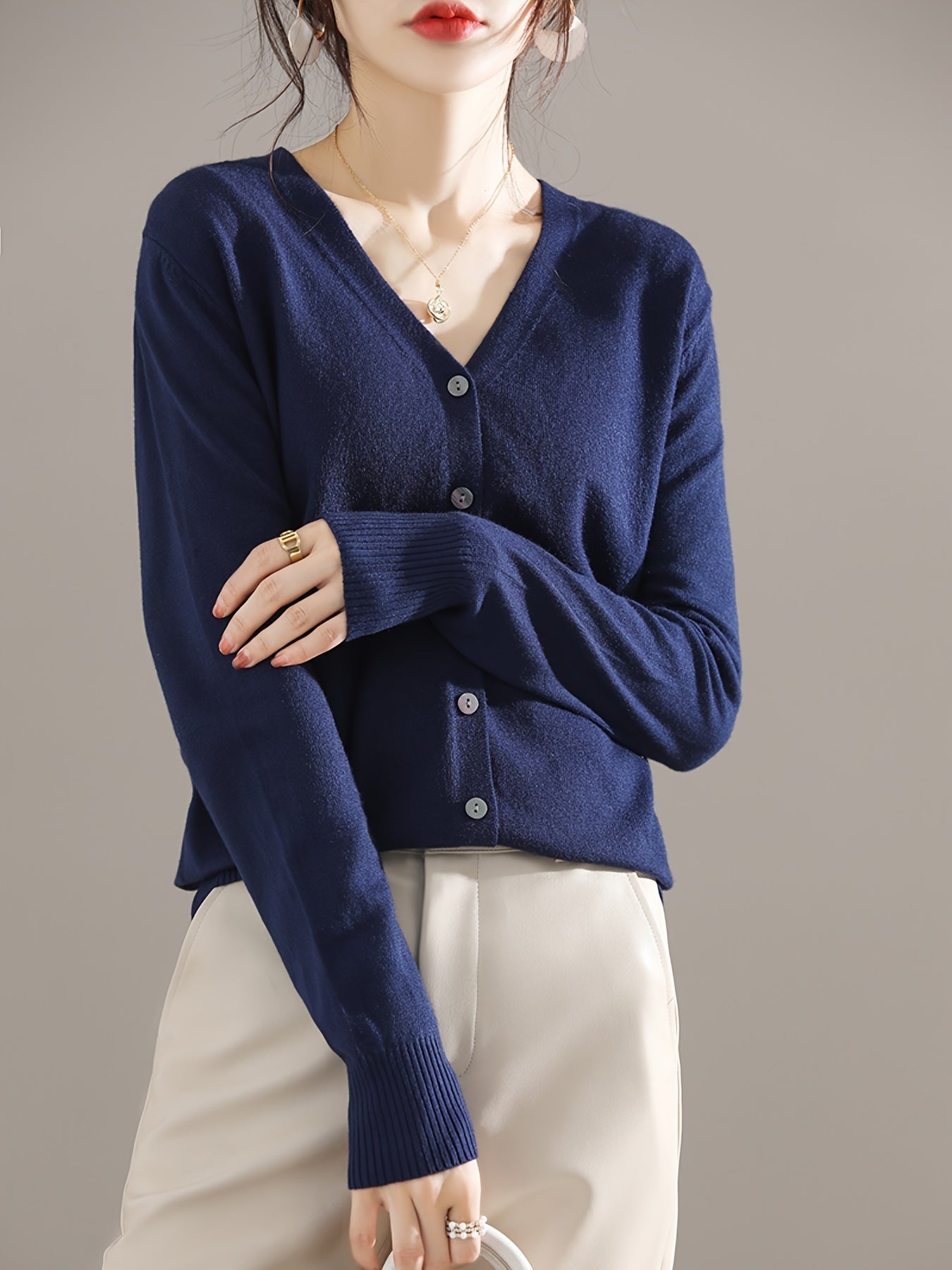 Solène™ | Cardigan Élégant à Col en V