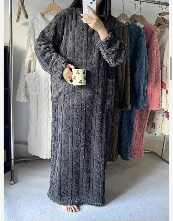 Ibtisam™ | Robe d'Intérieur Longue en Velours ( 1 = 1 gratuit )