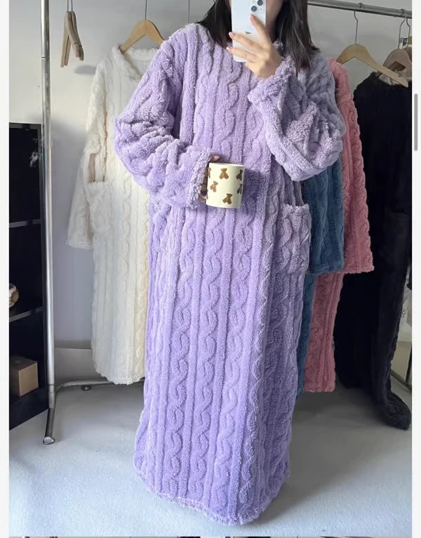 Ibtisam™ | Robe d'Intérieur Longue en Velours ( 1 = 1 gratuit )