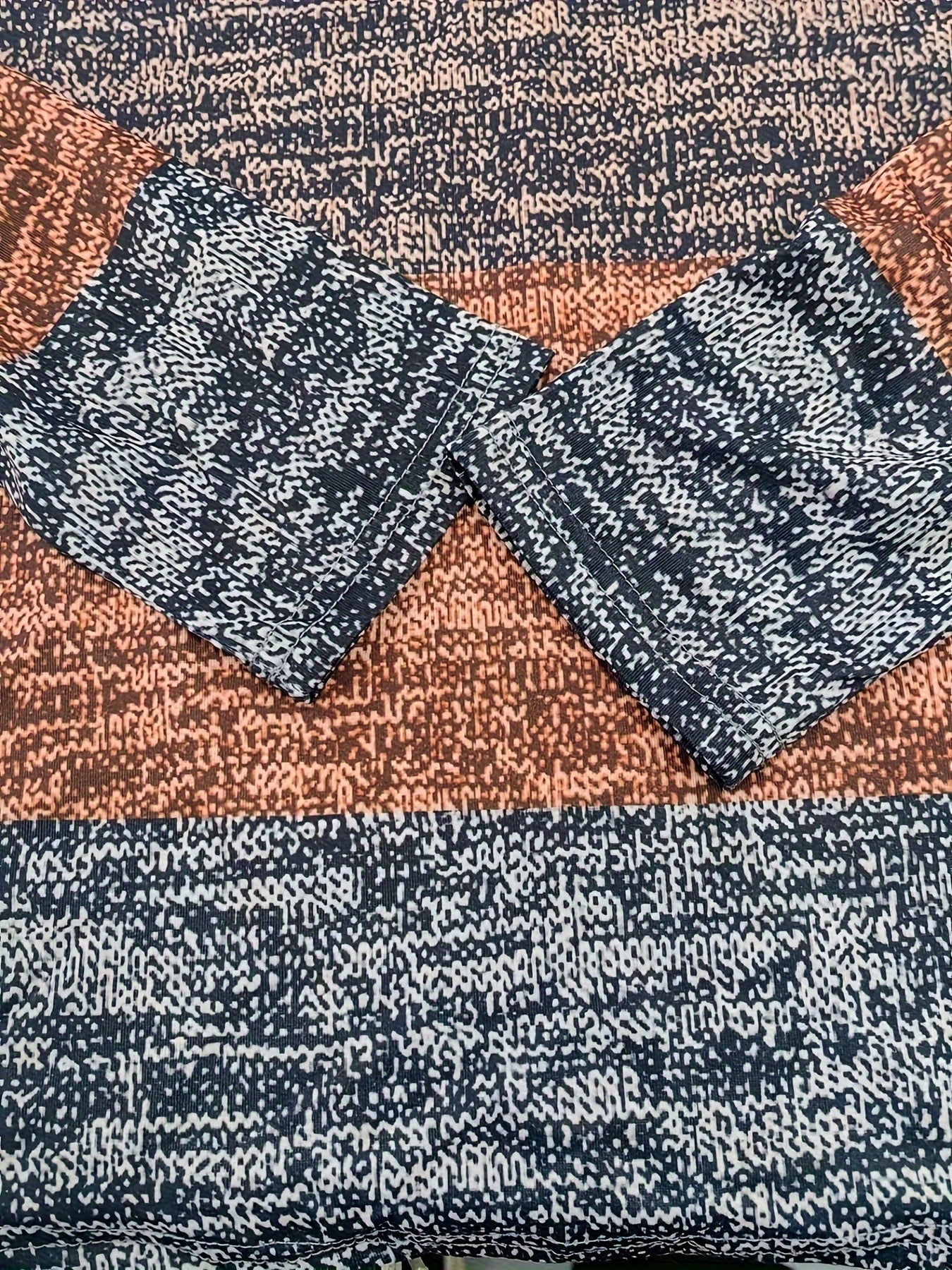 Madeleine™ | T-shirt à Col Montant Élégant