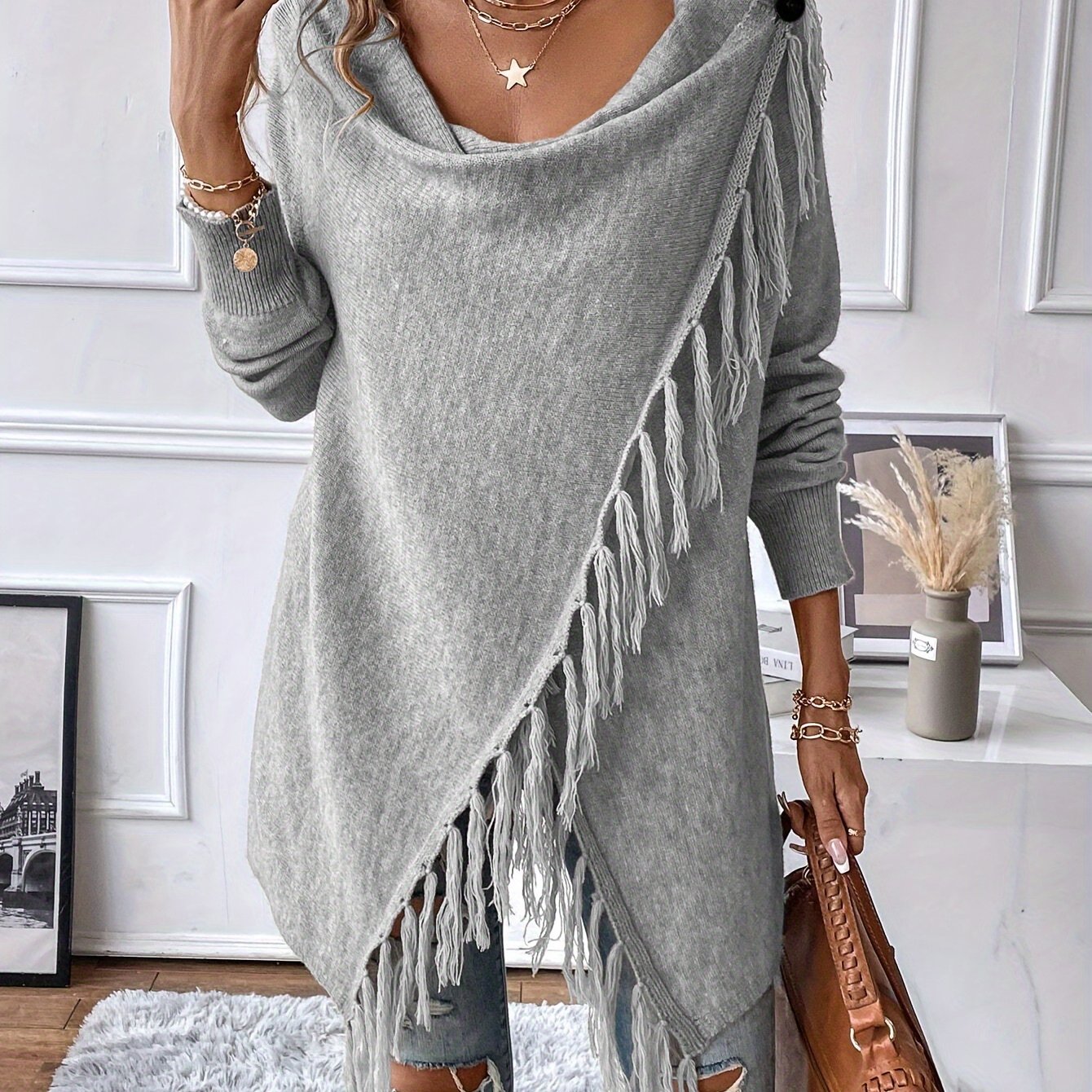 Arabelle™ | Pull asymétrique avec franges décoratives