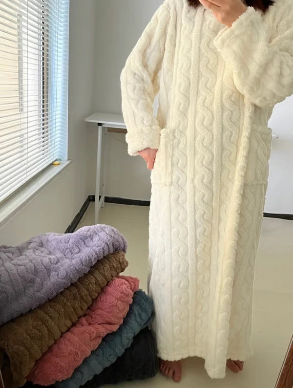 Ibtisam™ | Robe d'Intérieur Longue en Velours ( 1 = 1 gratuit )