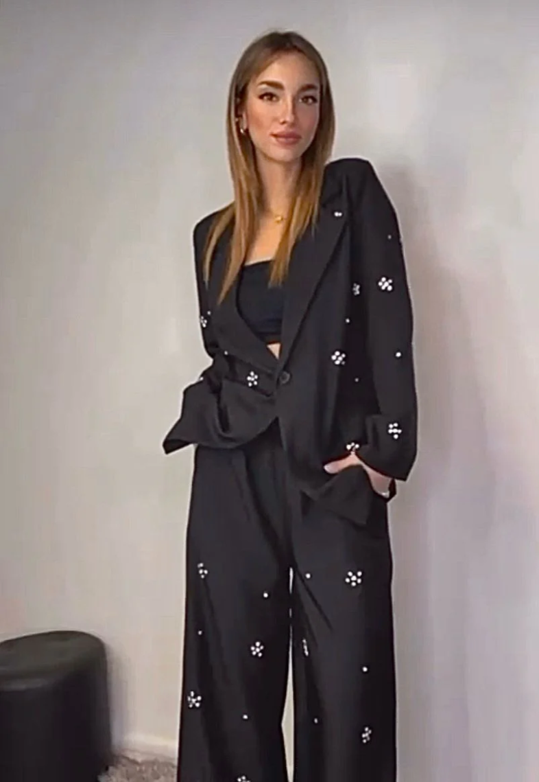Farrah™ | Ensemble Élégant avec Détails en Pierres