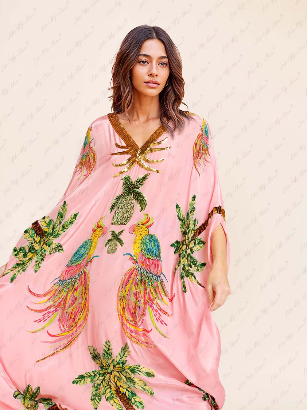 Célia™ | Caftan long avec col V et manches kimono