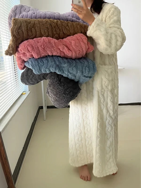 Ibtisam™ | Robe d'Intérieur Longue en Velours ( 1 = 1 gratuit )