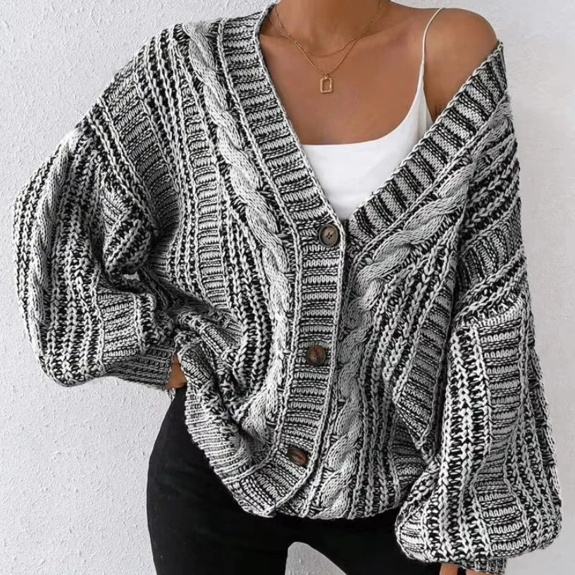 Hortense™ | Cardigan oversize boutonné torsadé