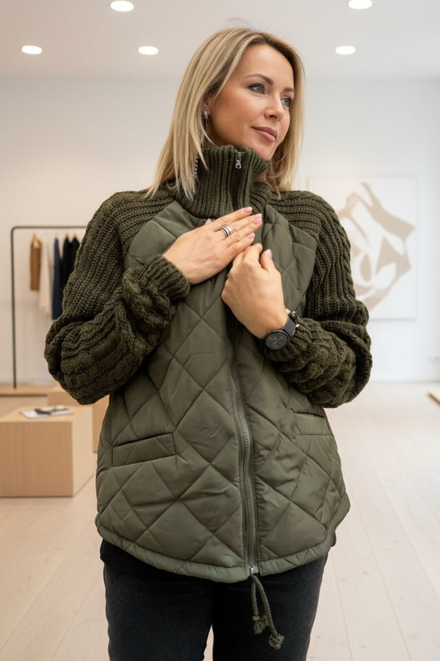 Priscilla™ | Veste Douce et Élégante